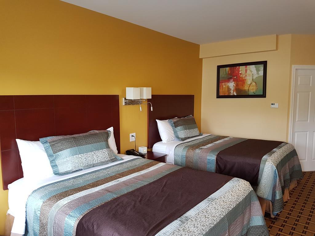 Fox Motor Inn Greater Napanee Exterior foto