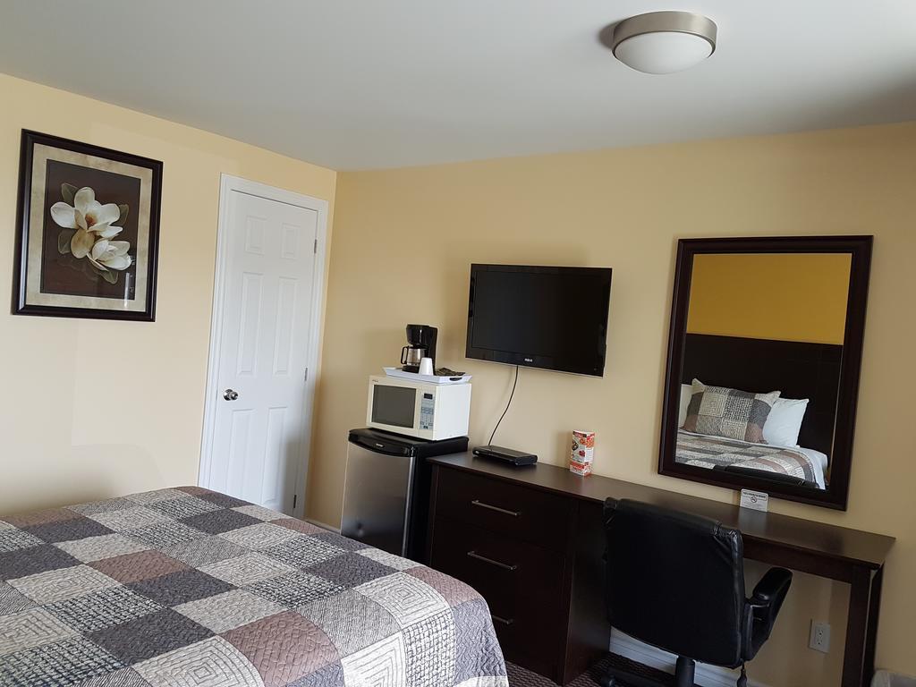 Fox Motor Inn Greater Napanee Quarto foto