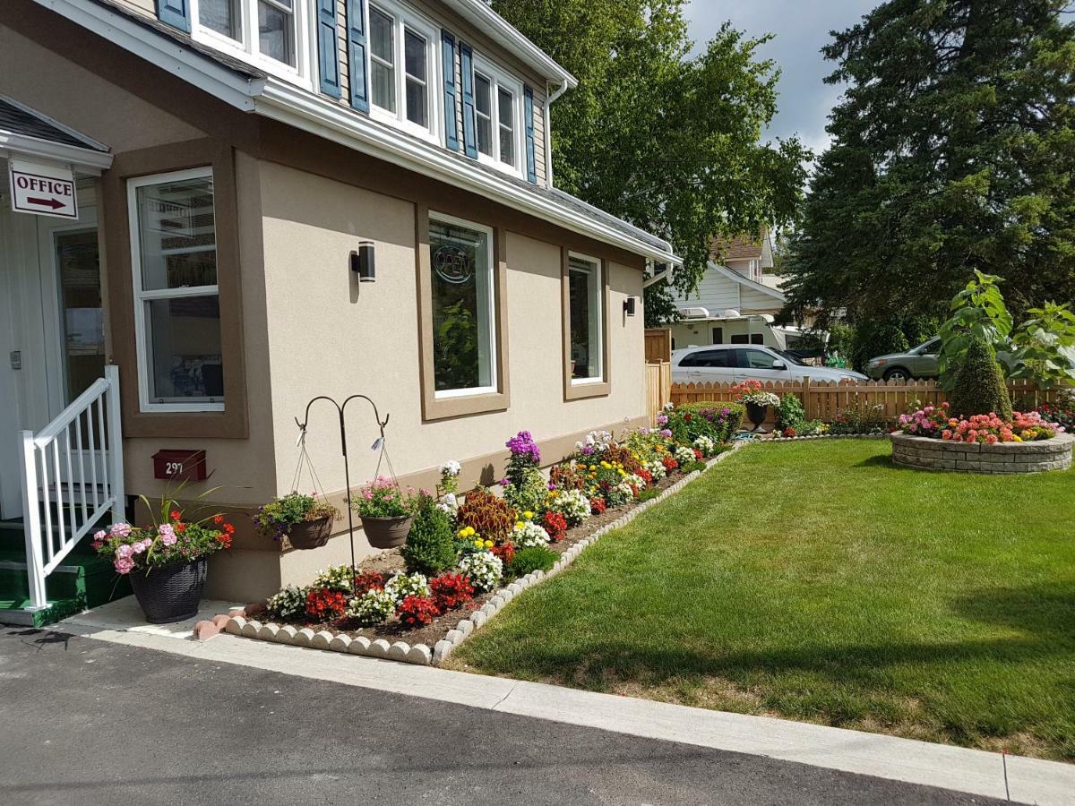 Fox Motor Inn Greater Napanee Exterior foto
